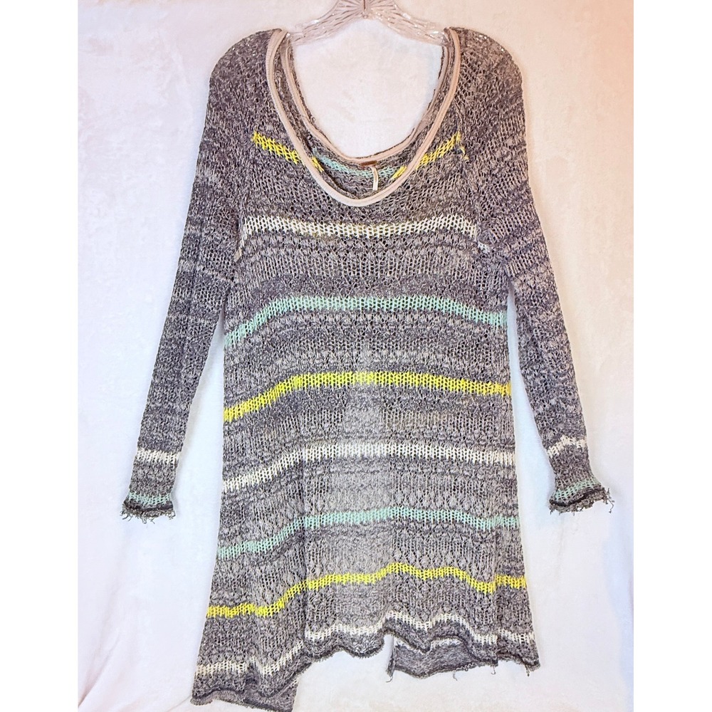 Free People Tunic Sweater Womens M Gray Striped Open‎ Back Distressed EUC Boho